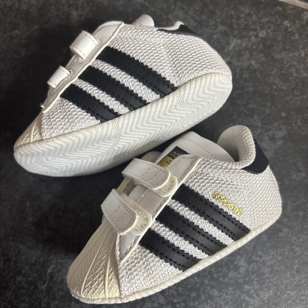 Infant Adidas Shoes Soft Sole - Picture 2 of 9